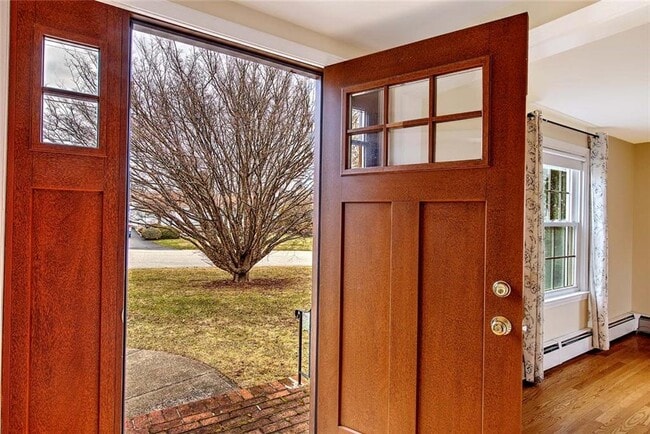 12 Whalen Dr in Lincoln, RI - Building Photo - Building Photo