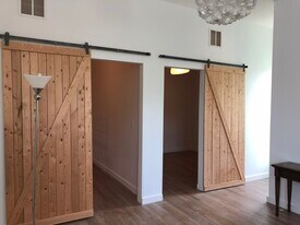 7301 3rd Ave N in St. Petersburg, FL - Building Photo