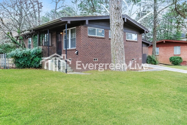 94 Broadmoor Dr in Little Rock, AR - Building Photo - Building Photo