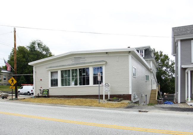 4 Slip Rd in Greenfield, NH - Foto de edificio - Building Photo