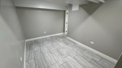 5454 W Berteau Ave in Chicago, IL - Foto de edificio - Building Photo