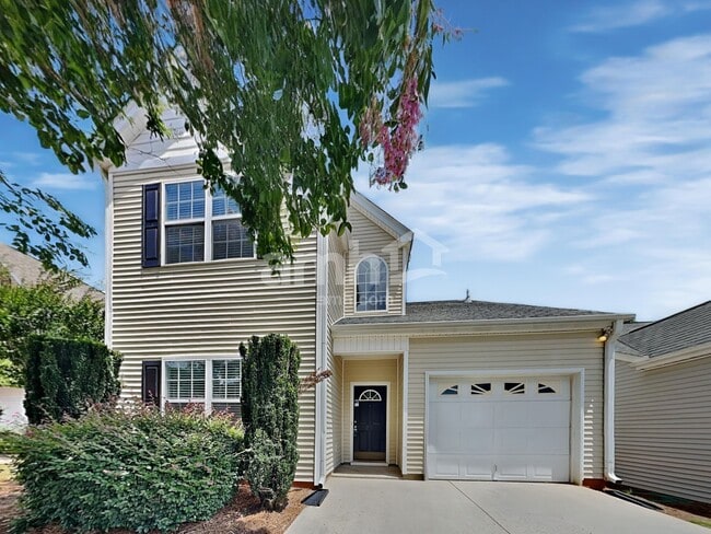 25 Duxbury Dr