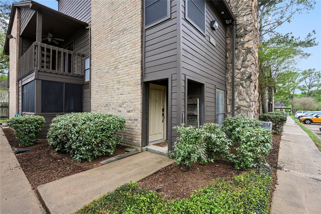 12755 Mill Ridge Dr in Cypress, TX - Building Photo