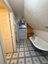 104 S Johnson St in Alvin, TX - Building Photo - Building Photo