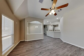 2014 Martin Lake Ct in Richmond, TX - Building Photo - Building Photo