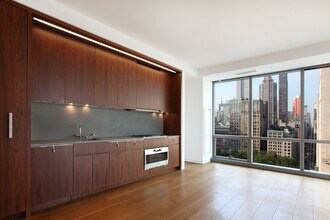 23 E 22nd St in New York, NY - Foto de edificio - Building Photo