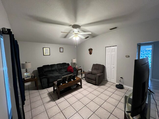 46 Banyan Course in Ocala, FL - Foto de edificio - Building Photo