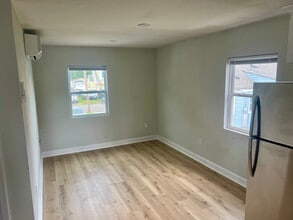 1042 Paxson Ave in Chesapeake, VA - Building Photo - Building Photo