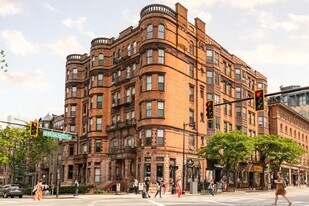 362 Commonwealth Ave in Boston, MA - Building Photo