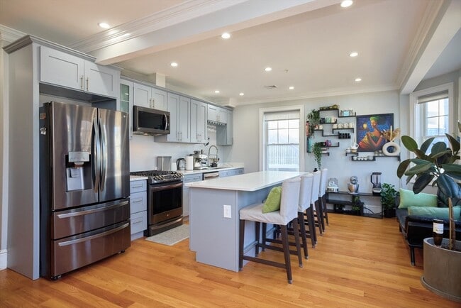 property at 23-25-25 Bowdoin Ave