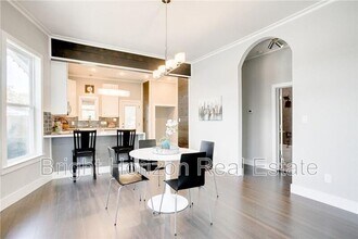 1821 W 10th St in Dallas, TX - Building Photo - Building Photo