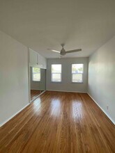 331 W Windsor Rd, Unit 1 in Glendale, CA - Building Photo - Building Photo