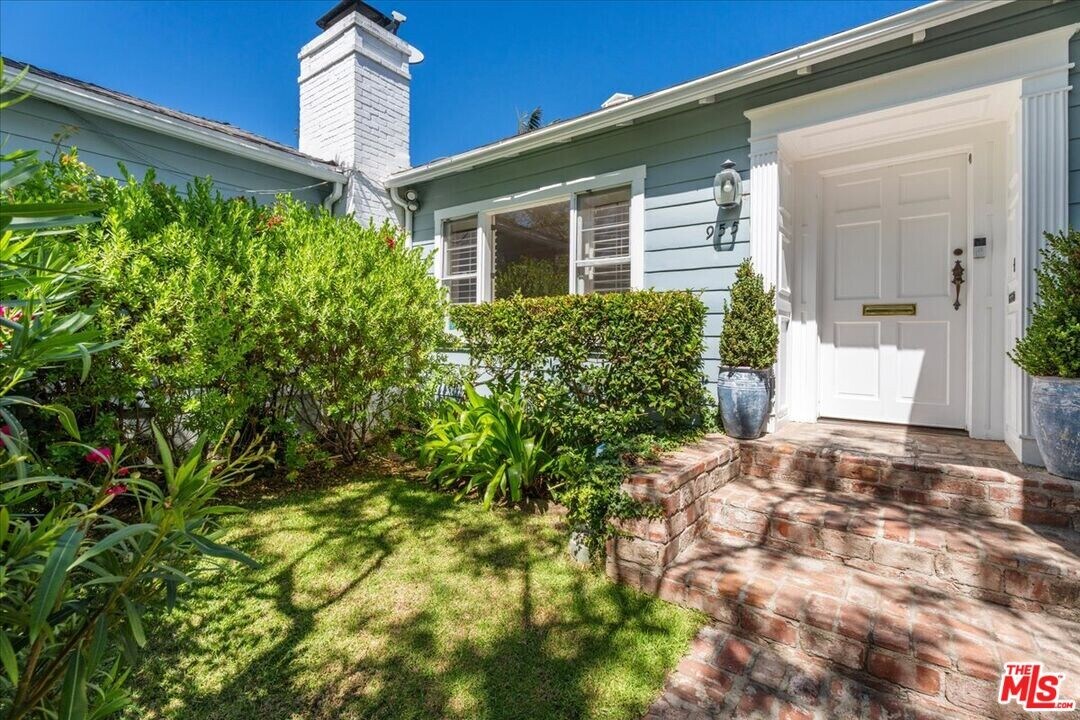955 Harvard St in Santa Monica, CA - Building Photo