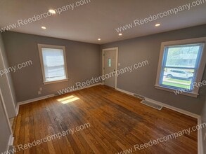 6821 Woodmar Ave in Hammond, IN - Building Photo - Building Photo