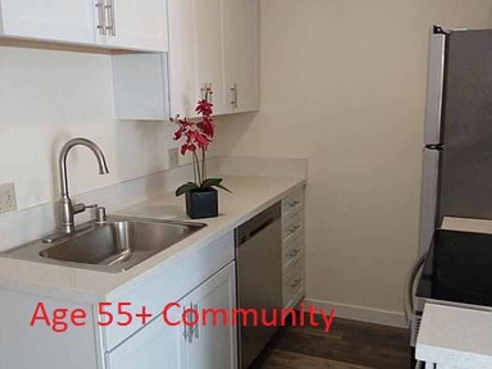 6650 Amherst St in San Diego, CA - Building Photo