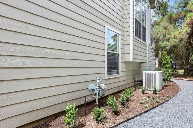 property at 134 S Walden Elms Cir