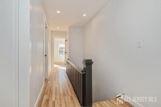 487 S Pine Ave in Sayreville, NJ - Building Photo - Building Photo