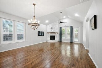 5613 Fringetree Dr in McKinney, TX - Building Photo - Building Photo