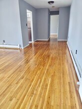 54 Willett Ave, Unit 1A in South River, NJ - Foto de edificio - Building Photo