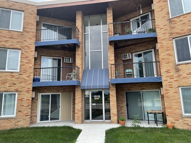 Falcon View Apartments