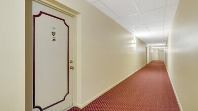 4750 NW 22nd Ct in Lauderhill, FL - Building Photo - Building Photo