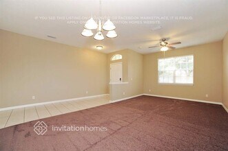 5015 Lakehurst Ct in Palmetto, FL - Foto de edificio - Building Photo