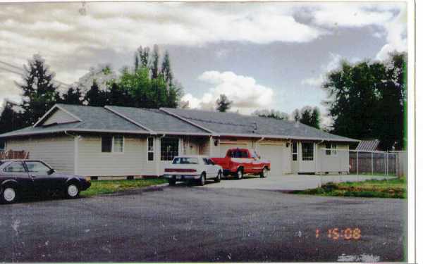 8429 44th Dr NE in Marysville, WA - Building Photo