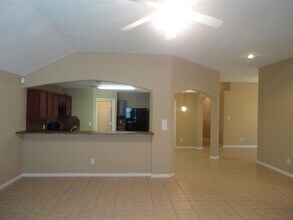 3030 Cinnamon Glen Dr in Houston, TX - Building Photo - Building Photo