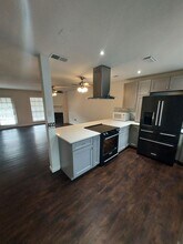 4390 Stumberg Ln in Baton Rouge, LA - Building Photo - Building Photo