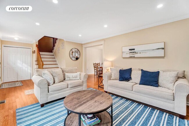 147 Water Hole Rd in East Hampton, NY - Building Photo - Building Photo
