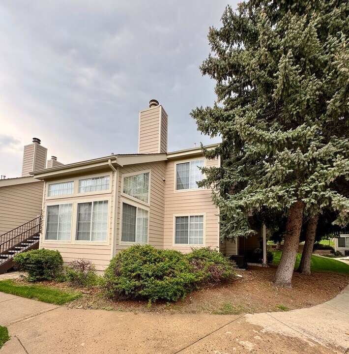 13864 E Lehigh Ave in Aurora, CO - Building Photo