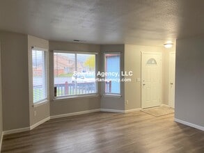 101 Whitley St NW in Orting, WA - Building Photo - Building Photo