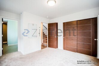 9607 Roosevelt Way NE in Seattle, WA - Building Photo - Building Photo