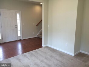 19953 Abram Ter in Ashburn, VA - Building Photo - Building Photo
