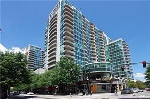 property at 923 Peachtree St NE