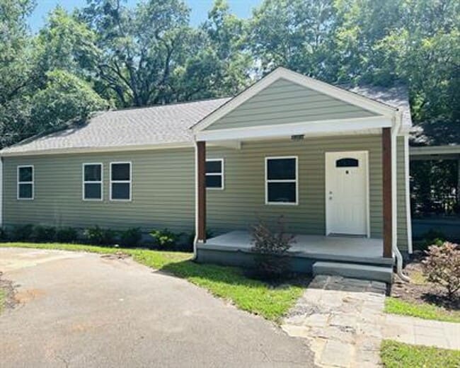 622 Perry Rd in Greenville, SC - Building Photo - Building Photo
