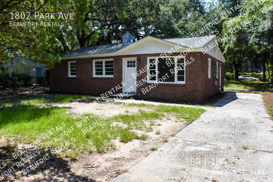 1802 Park Ave in Beaufort, SC - Building Photo