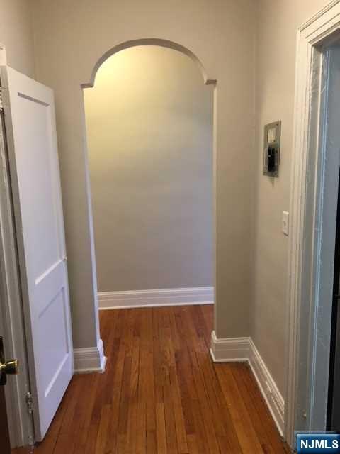 10 Jay St in Tenafly, NJ - Building Photo - Building Photo