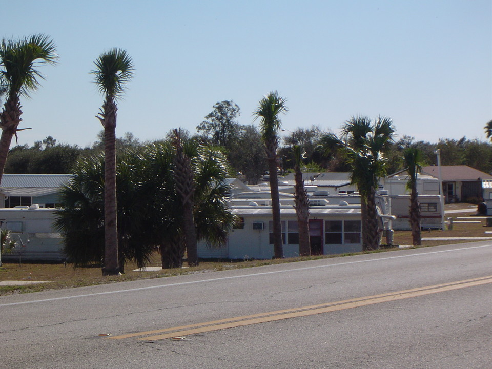 10000 State Road 78 W in Okeechobee, FL - Building Photo