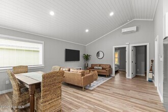 123 Long Pond Loop in Swansboro, NC - Building Photo - Building Photo