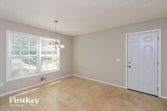 3975 Sandy Plains Rd in Marietta, GA - Building Photo - Building Photo