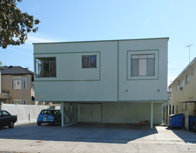 848 S Sherbourne Dr in Los Angeles, CA - Building Photo - Building Photo