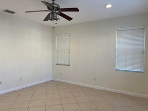 650 Pacific Grove Dr in West Palm Beach, FL - Building Photo - Building Photo