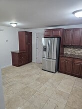 136 Winfield Ave in Jersey City, NJ - Building Photo - Building Photo