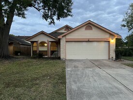 1635 Ainsdale Dr in Houston, TX - Building Photo