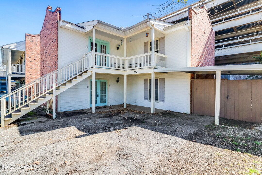 117 Juliette Pl-Unit -1 in Lafayette, LA - Building Photo