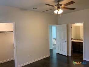 1600 Van Zanten Dr in Killeen, TX - Foto de edificio - Building Photo