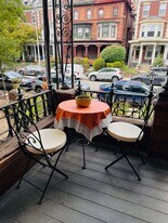 323 S 46th St, Unit 1R in Philadelphia, PA - Building Photo