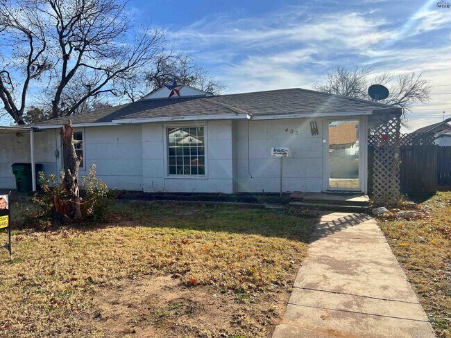 property at 405 E Spring St