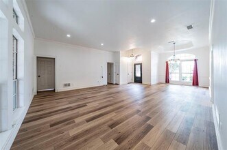 1114 Countryhill Dr in Keller, TX - Building Photo - Building Photo